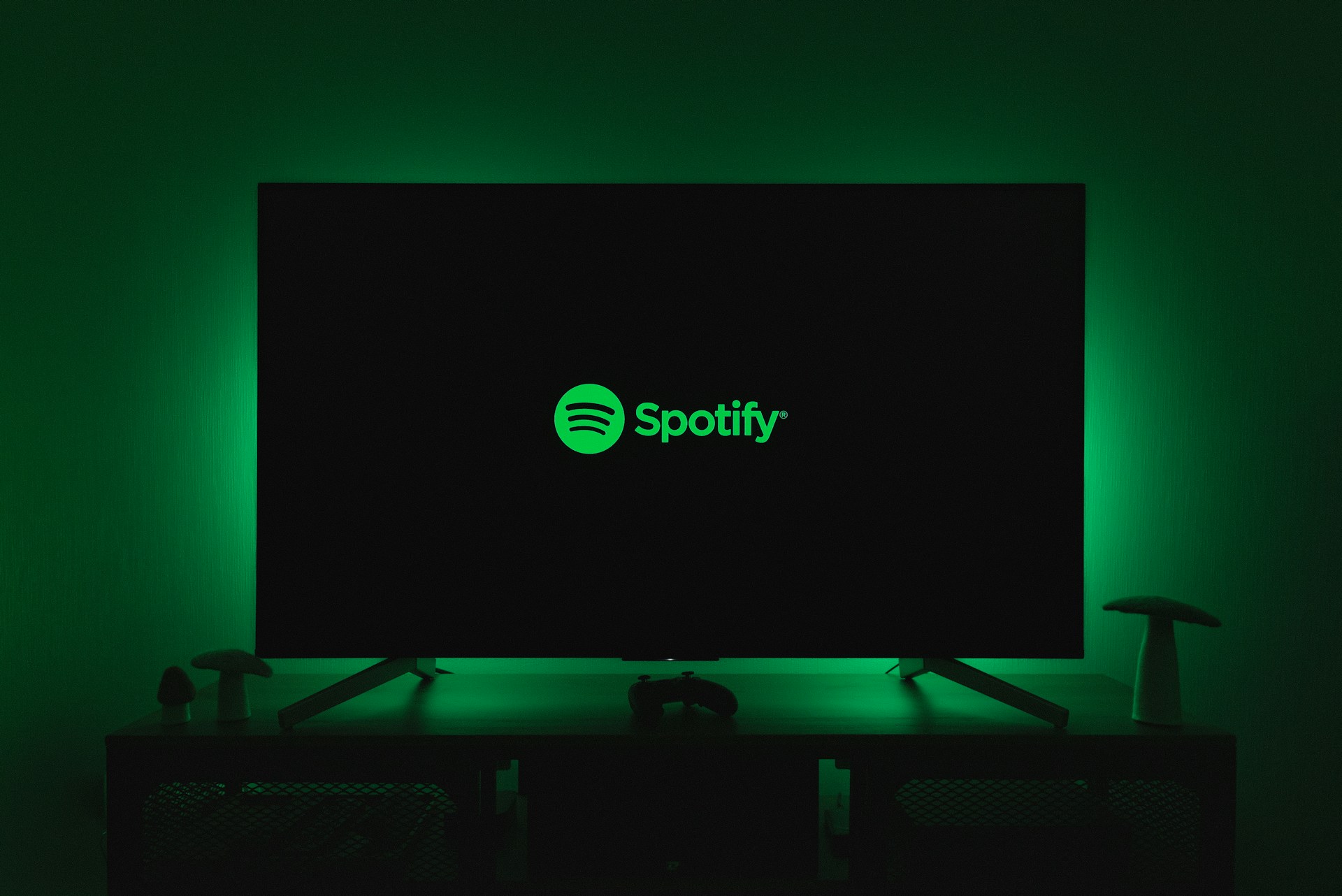 Spotify in 2025: The Global Leader, Premium Perks, and the Growing Family Controversy